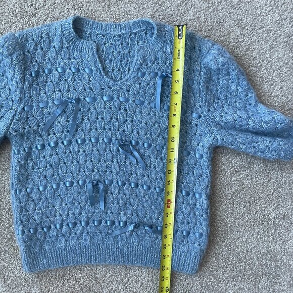 Vintage Silhouette Hand Knitted Short Sleeve Sweater with Basket Weave - Picture 10 of 10